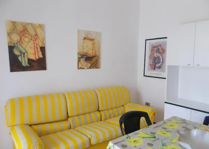 Comfortable Near The Apartment *