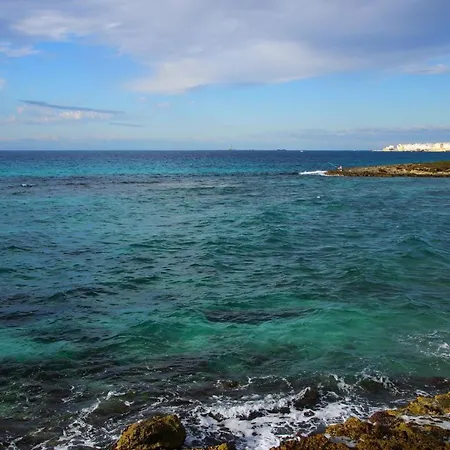 Apartment Comfortable Near The